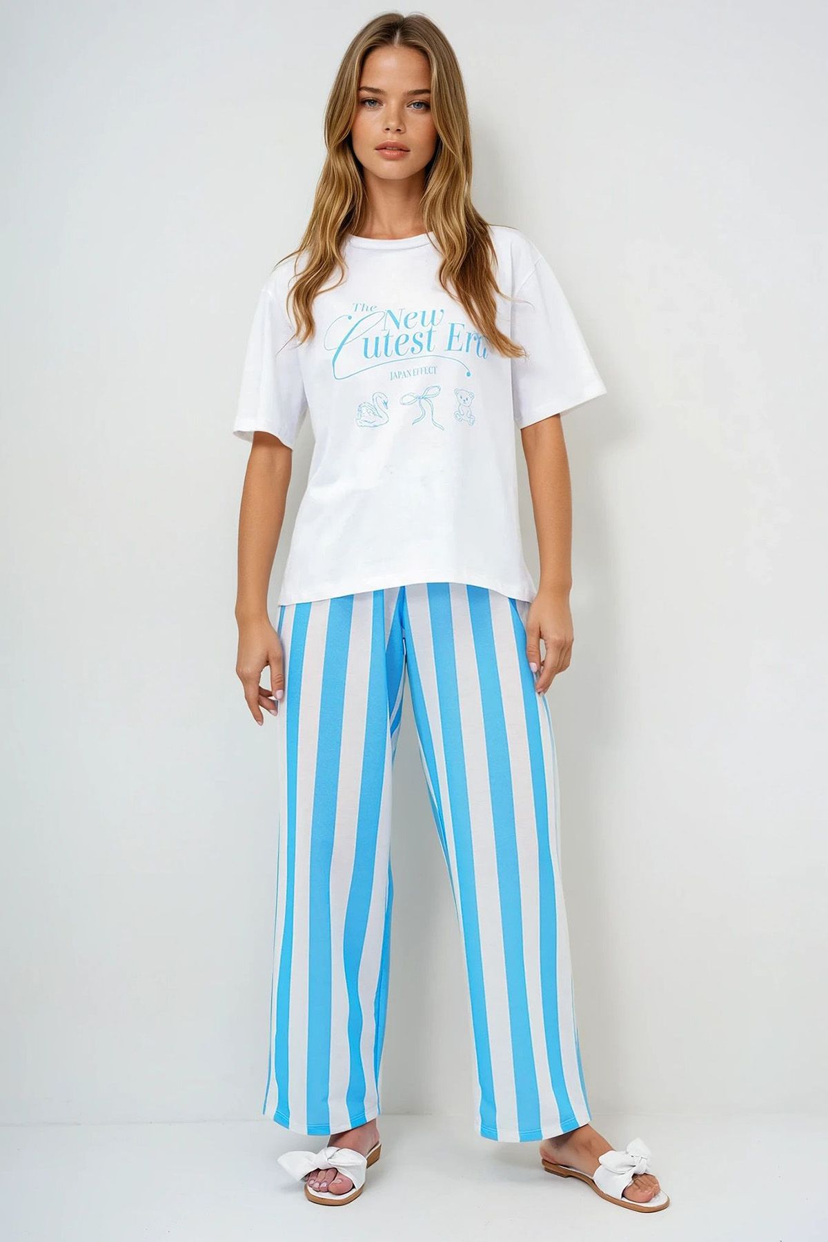 VAGGON Kadın Mavi Beyaz Yazı Baskılı Basic T-shirt Ve Çizgili Pantolonlu Örme Pijama Takımı Pjmx13920