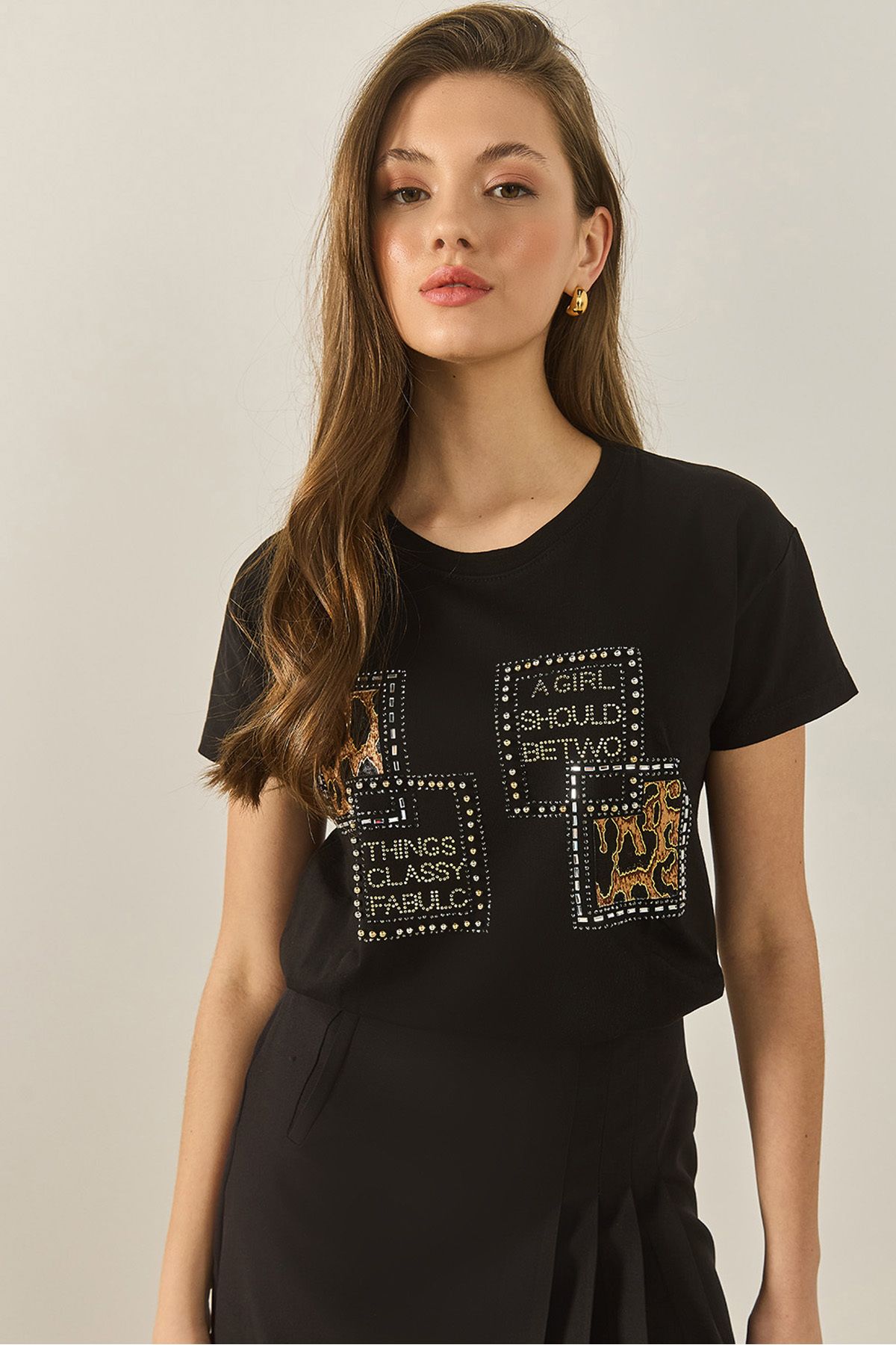 Bianco Lucci Kadın Bisiklet Yaka Taş Baskılı Leopar Detaylı Normal Kalıp Pamuklu T-Shirt 1844 60283286