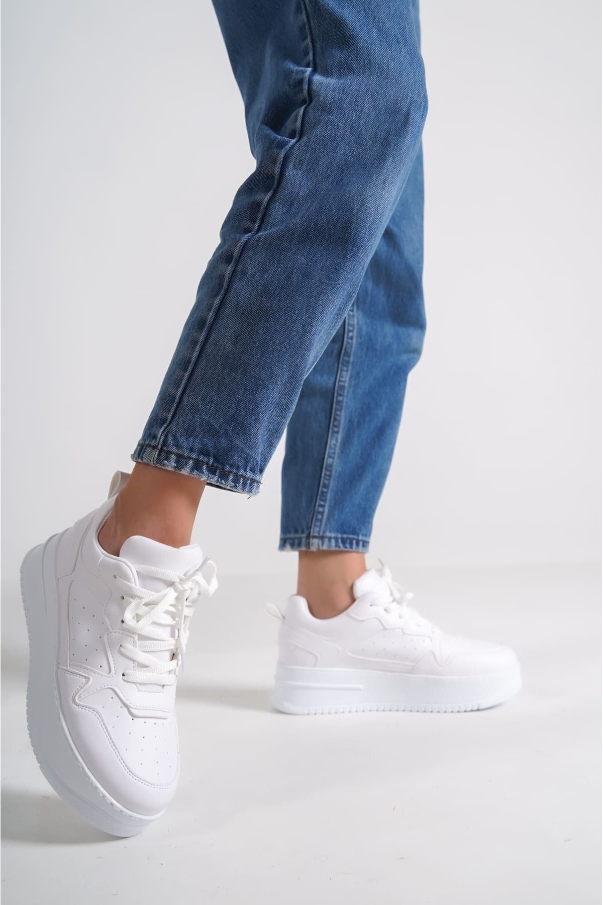 Joy Ayakkabı ALESSI Bağcıklı Ortopedik Taban Kadın Sneaker Spor Ayakkabı BT - Beyaz