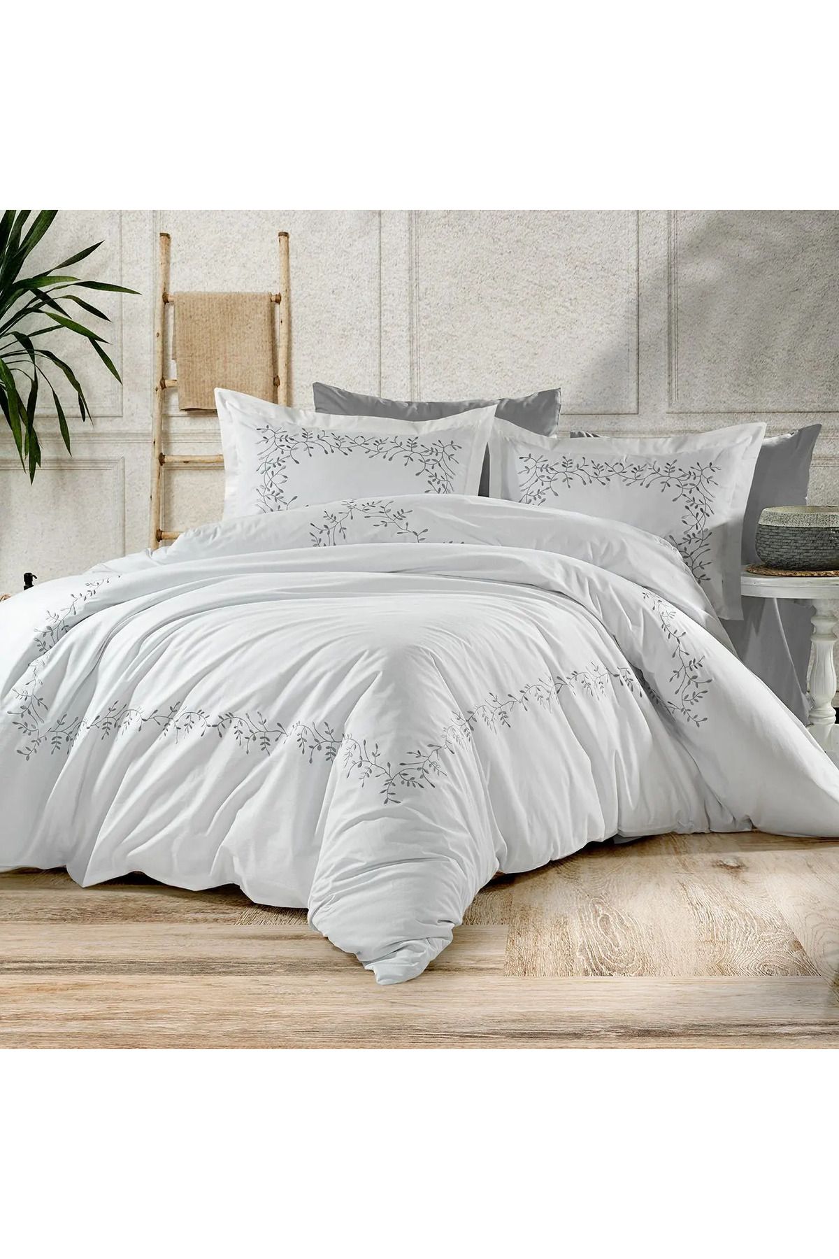 ELLE HOME Yvette Brode Çift Kişilik Nevresim Takımı