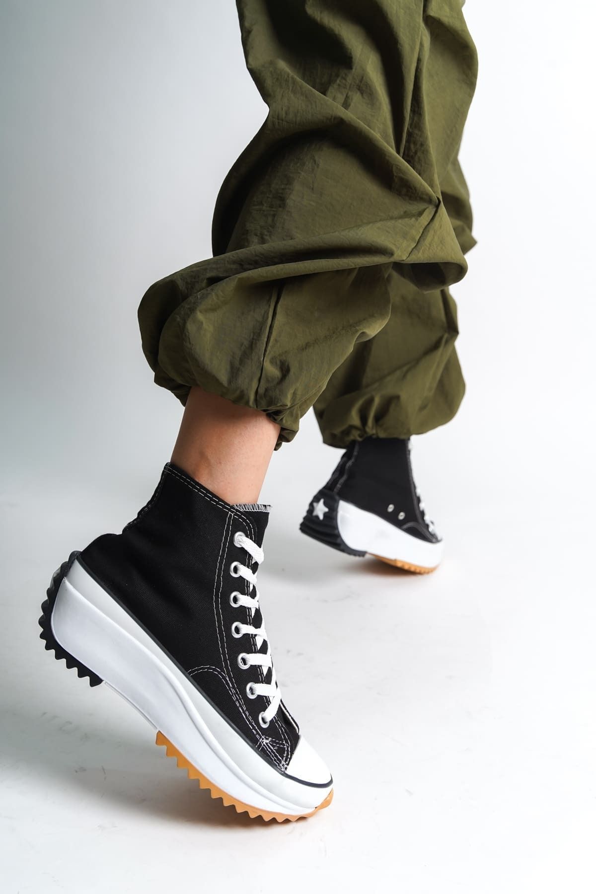 Joy Ayakkabı ROMA Bağcıklı Ortopedik Taban Kadın Sneaker Spor Ayakkabı BT - Siyah