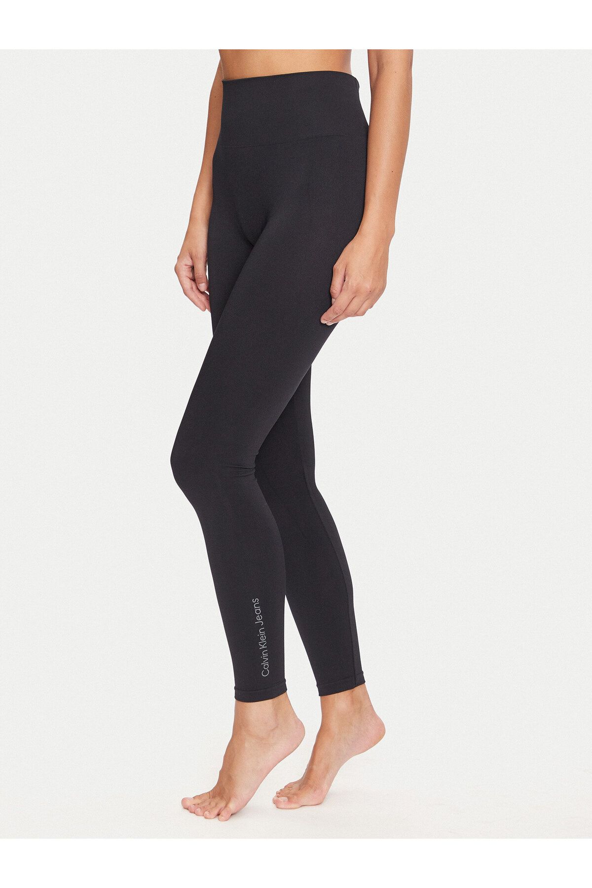 Calvin Klein Kadın Beli Lastikli Dar Kalıp Logo Baskılı Siyah Tayt C701229798-001