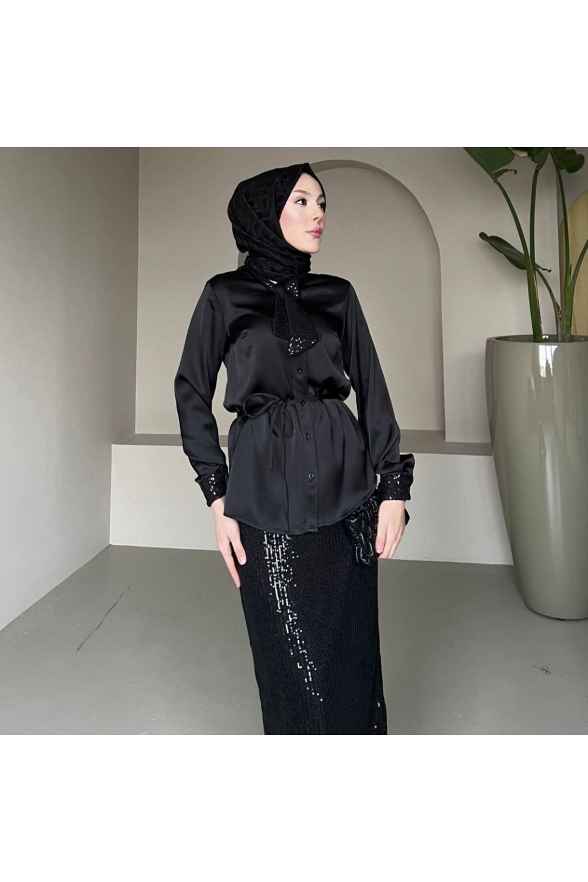 MODA PULLU ETEKLİ TAKIM