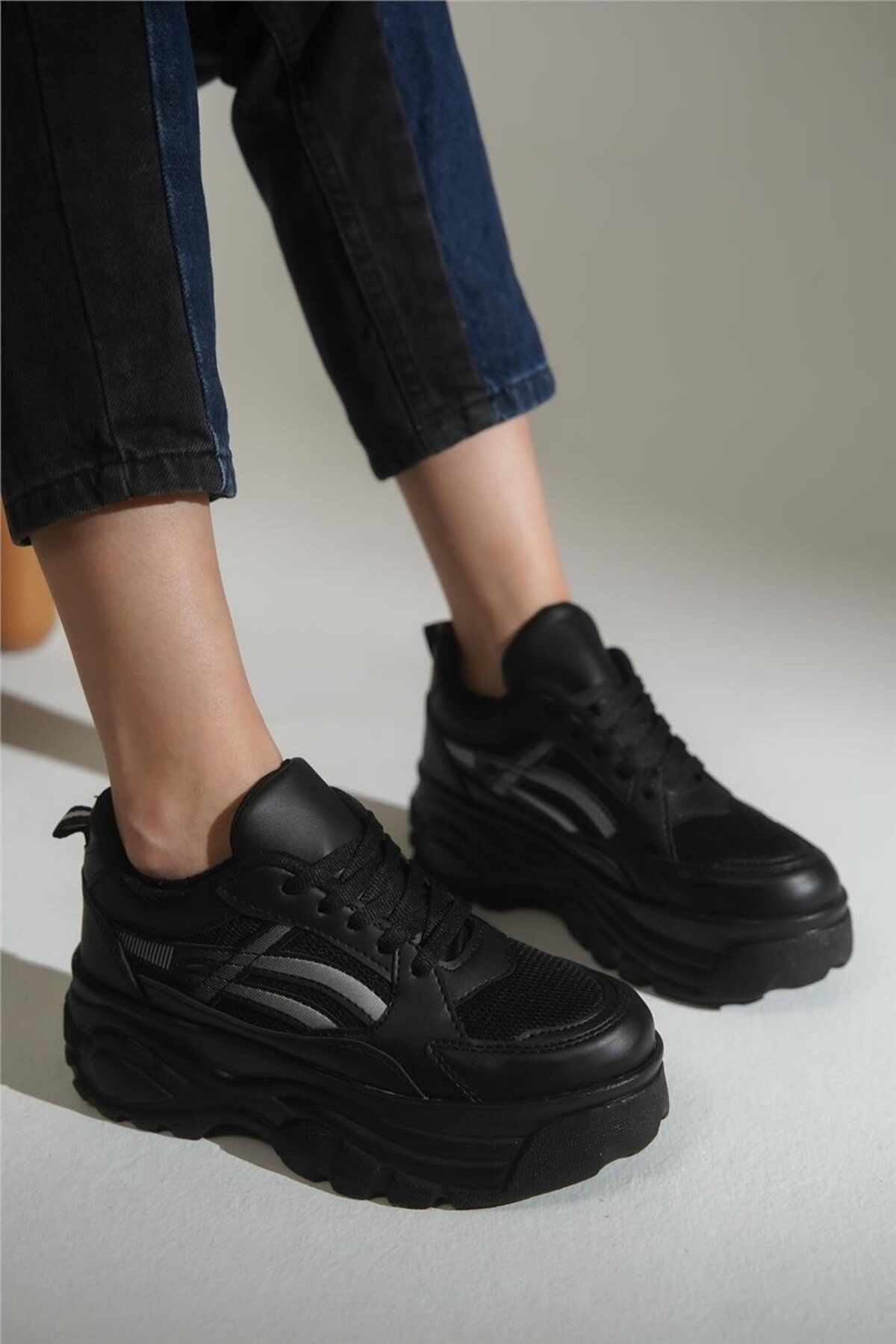 lovitto Yüksek Taban Bağcıklı Spor Sneaker
