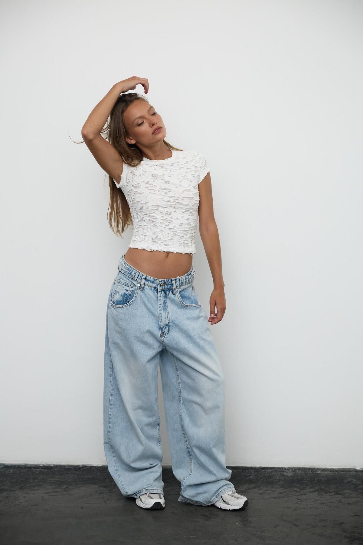 MODA Kesik Detaylı Kısa Kollu Crop T-Shirt-ekru