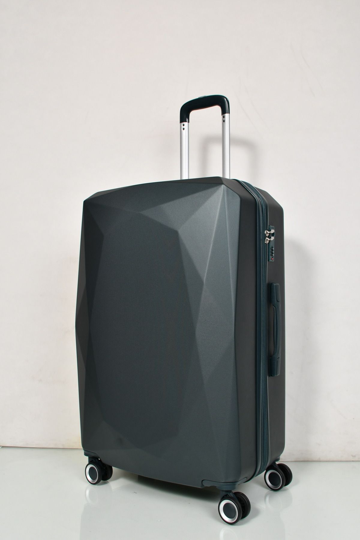 MORANO-Morano 4-Piece Luggage Set Durable and Lightweight Spinner Wheeled Suitcase with Numbered Security Lock 3