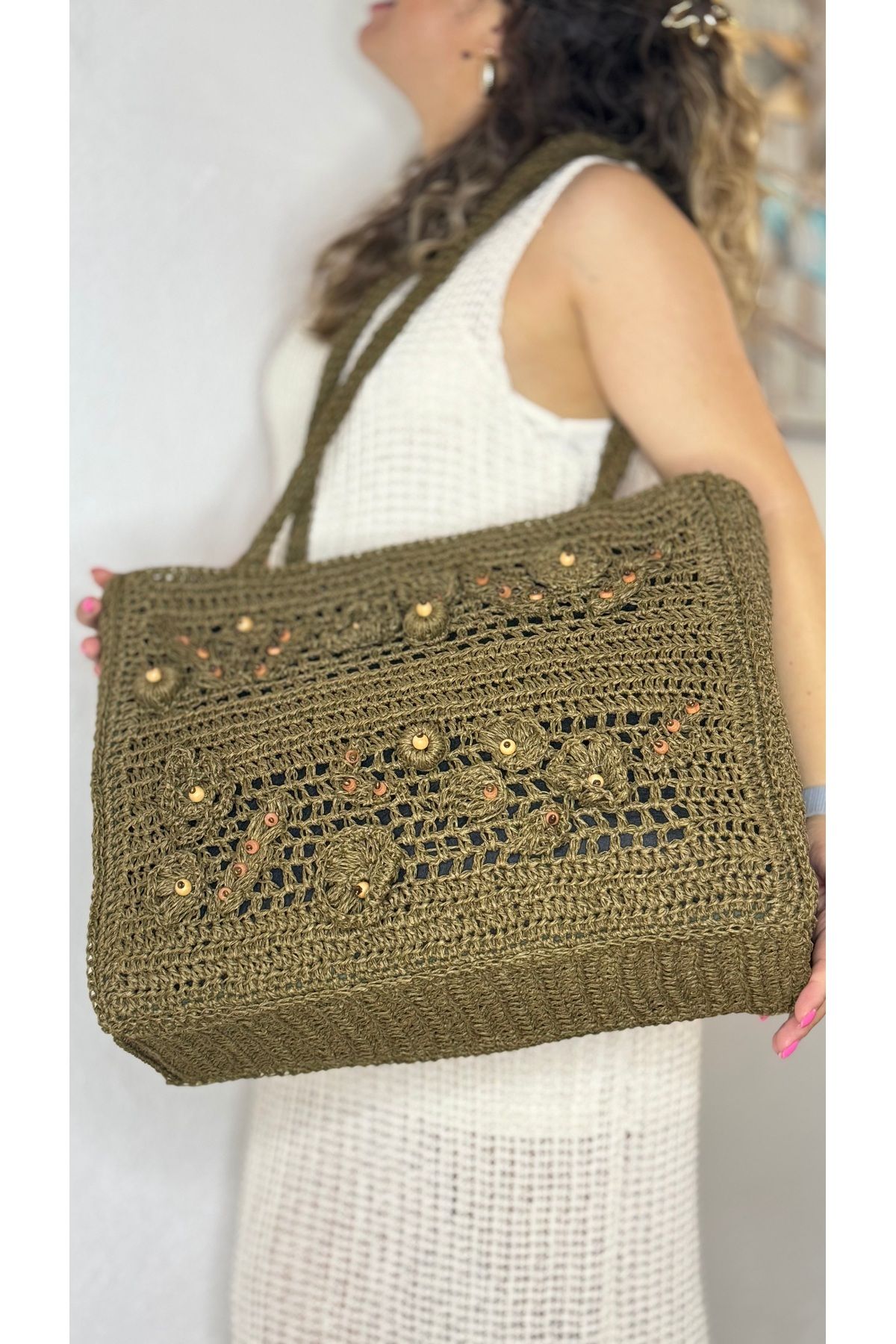 Tuvita Collection Bodrum Tamamen kağıt iple örülmüş her iki tarafı da çiçek ve ahşap boncuk işlemeli plaj çantası