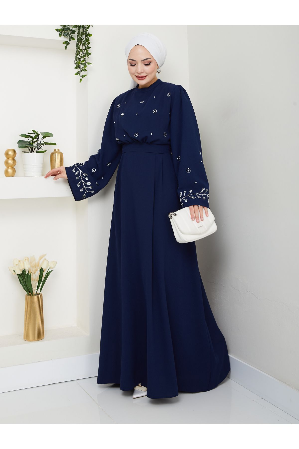 EFSUN MODA KADIN TESETTÜR NAKİŞLİ ELBİSE BALAMALI