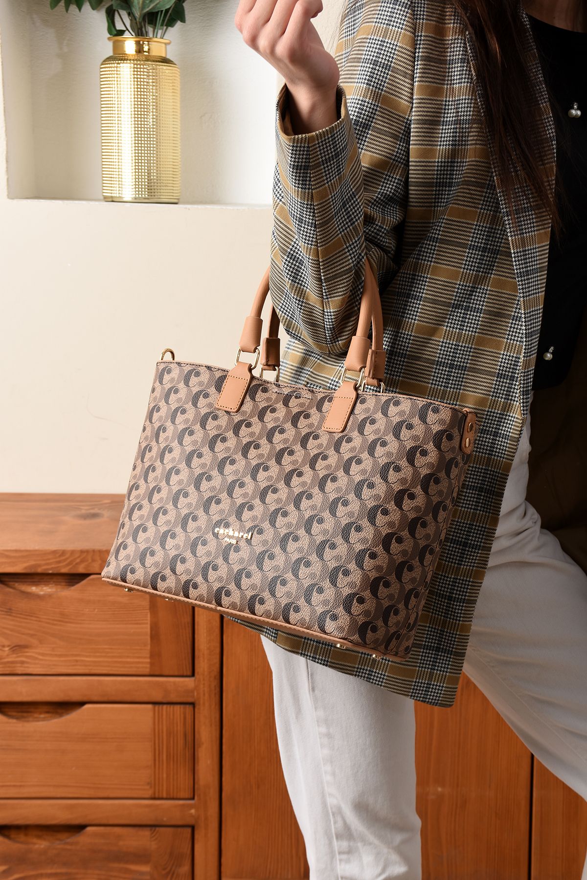 Cacharel Paris Kadın El Ve Omuz Çantası Monogram Kumaş