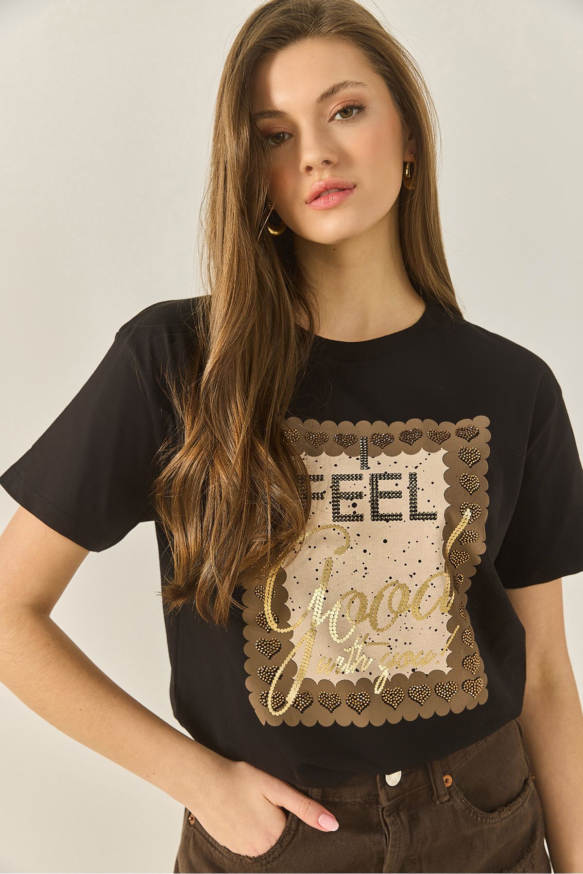 Bianco Lucci Kadın Varak Baskılı Taş Detaylı Kısa Kollu Bisiklet Yaka Pamuklu T-Shirt 60283309
