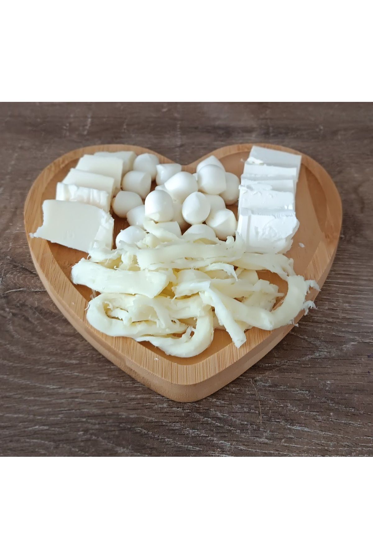 BuMeria Aşk Dolu Sofralar: Kalpli Bambu Sunum Tabağı