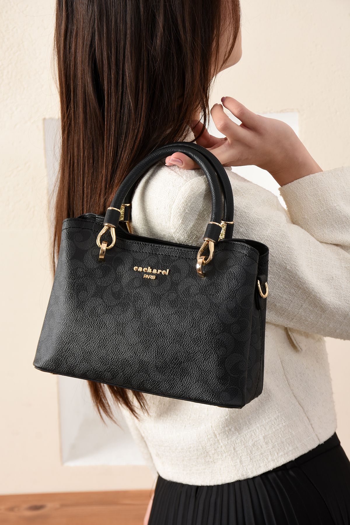Cacharel Paris Kadın El Ve Omuz Çantası Monogram Kumaş