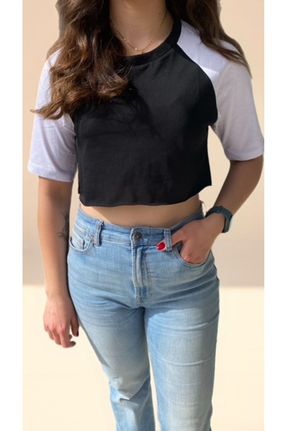 ORTAKÇA Crop Siyah Beyaz