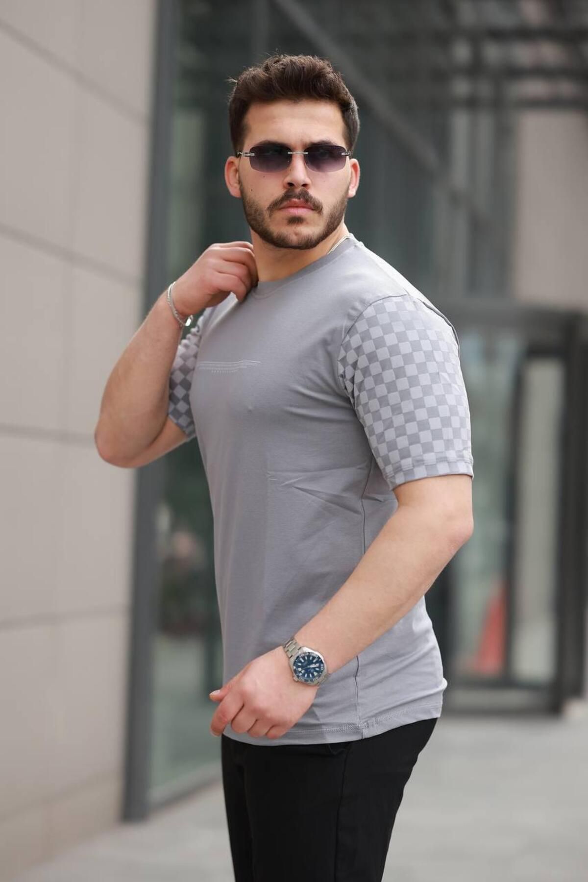 TMB Baskılı Tişört A Kalite 20/1 Kumaş (Manken boy:187 kilo:85 beden:L)