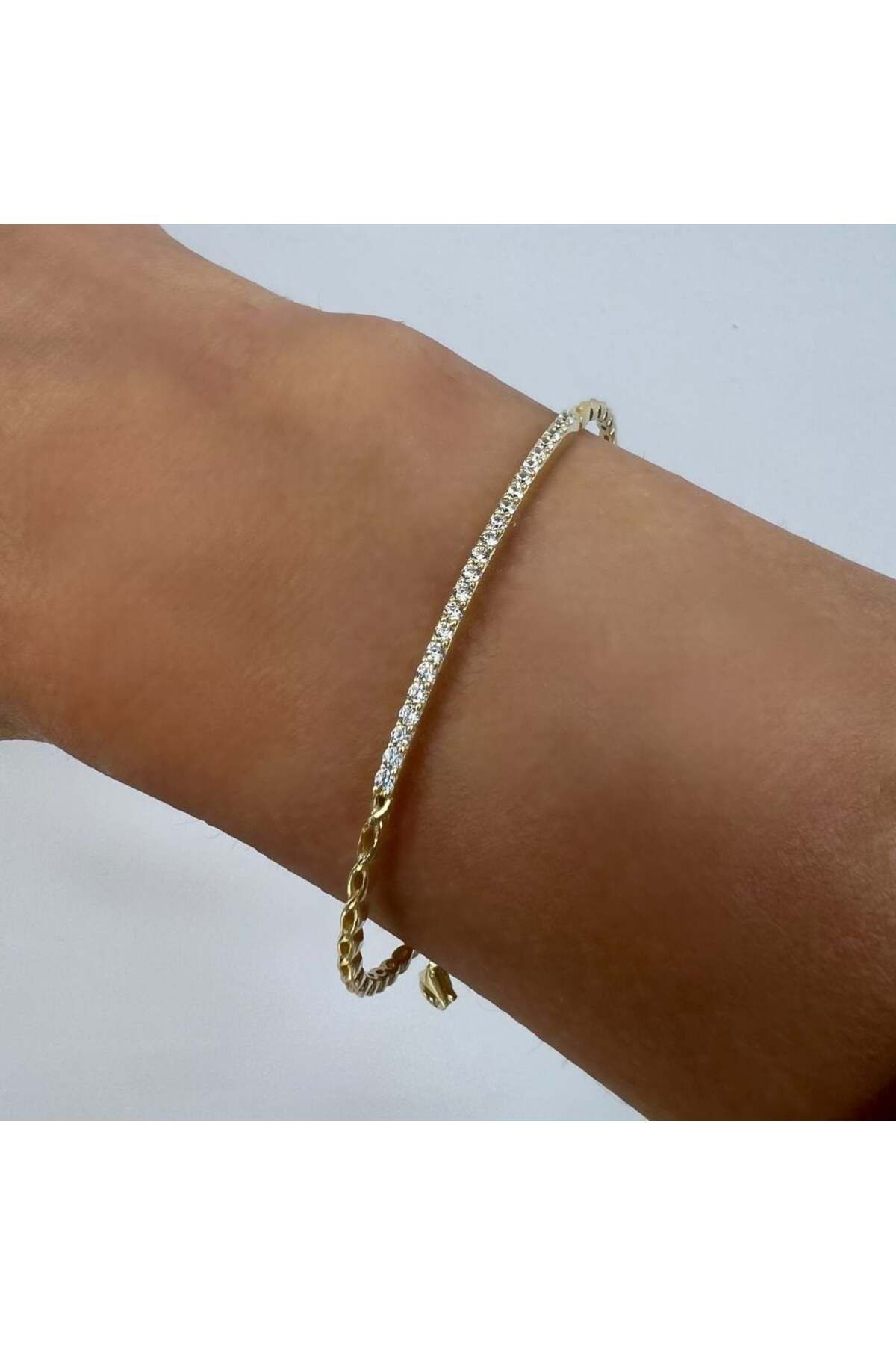 byBurak GOLD Taşlı İnce Kelepçe
