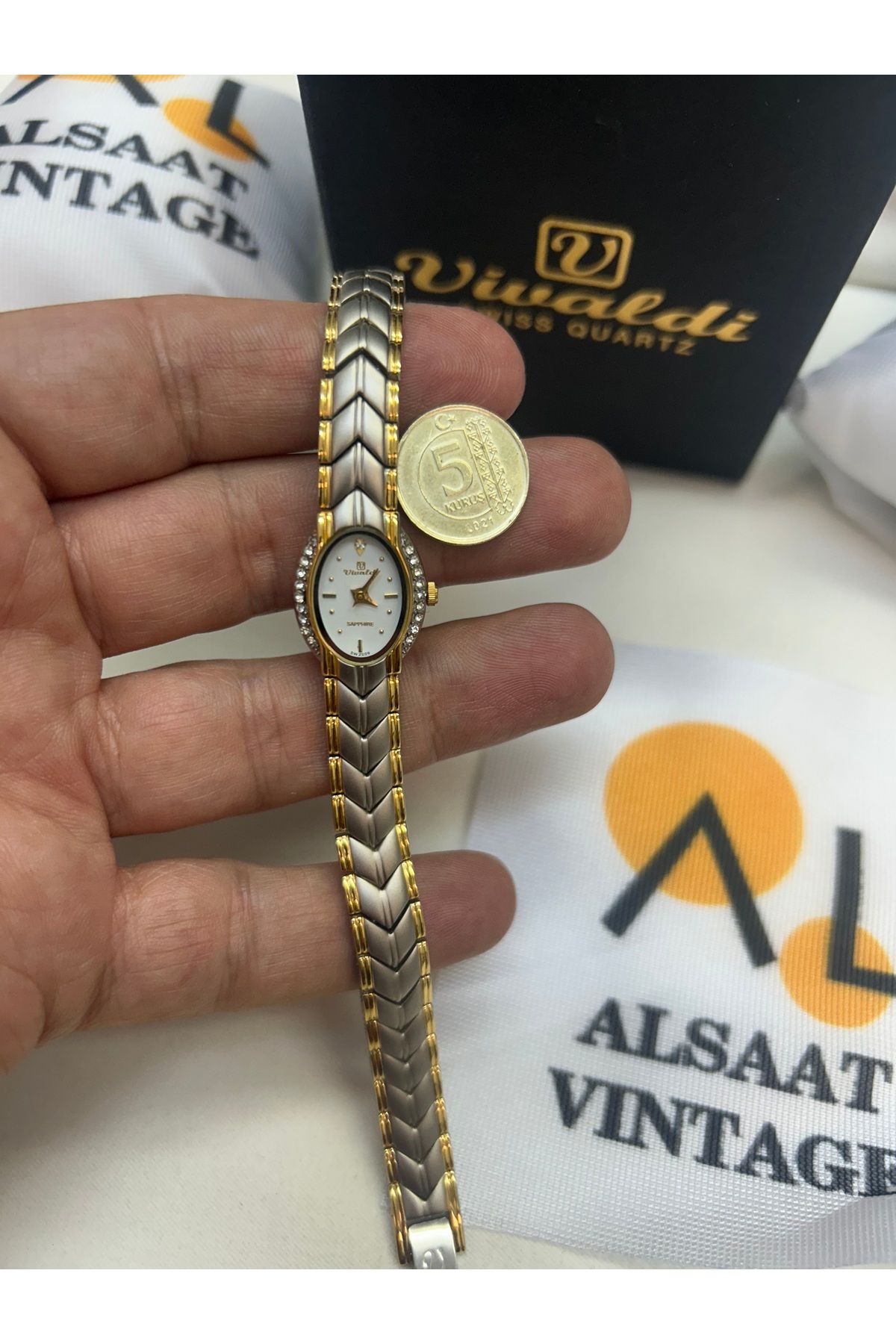 Vivaldi Vintage kadın saati K2052
