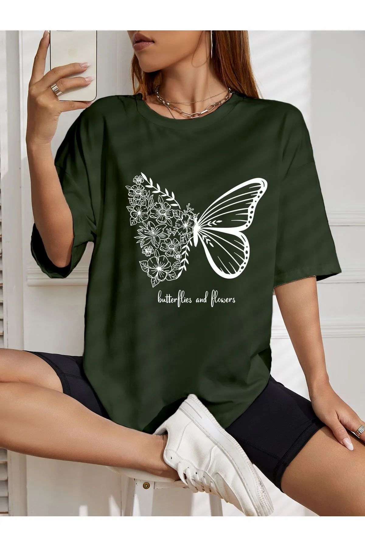 ship master oversize çiçekli kelebek baskılı baskılı T-shirt