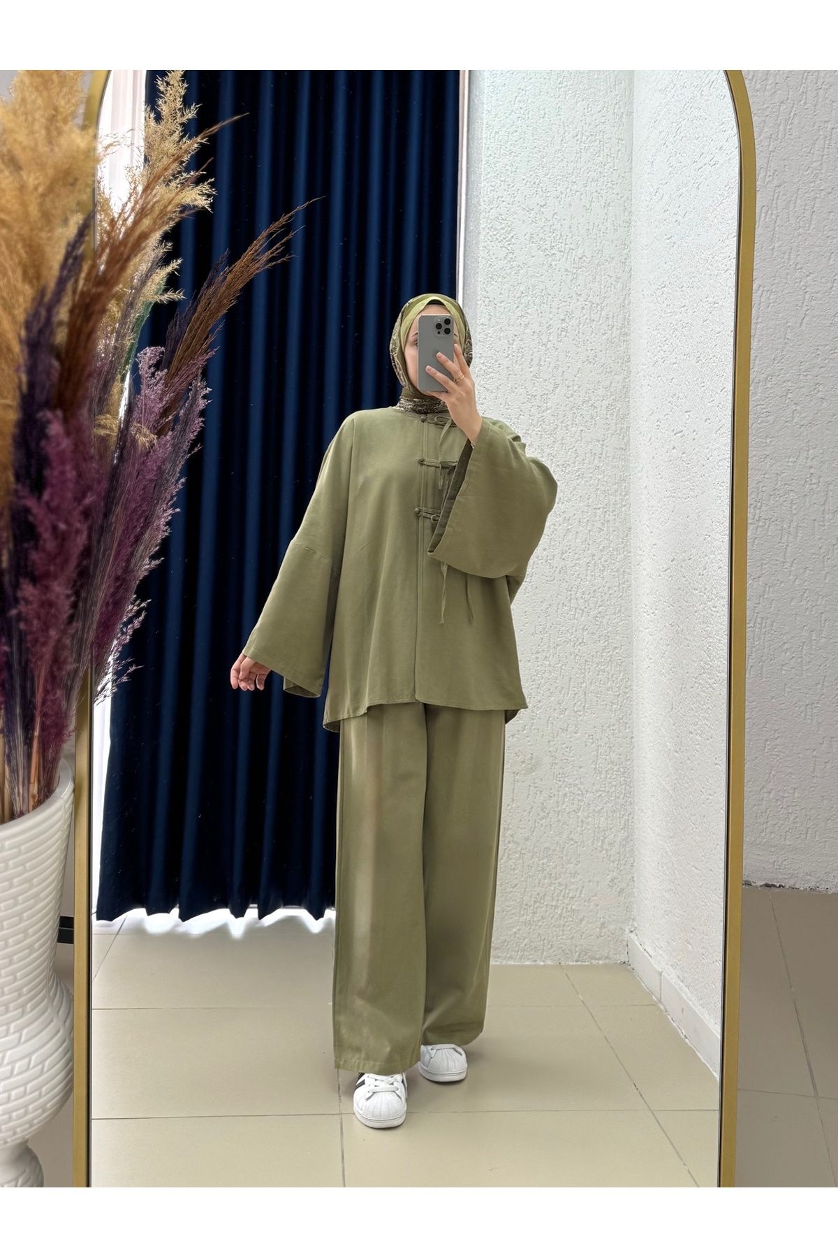 Ebrar Store Velilia Önü Bağcık ve Düğme Detaylı Keten Takım-EK506 Fıstık Yeşili