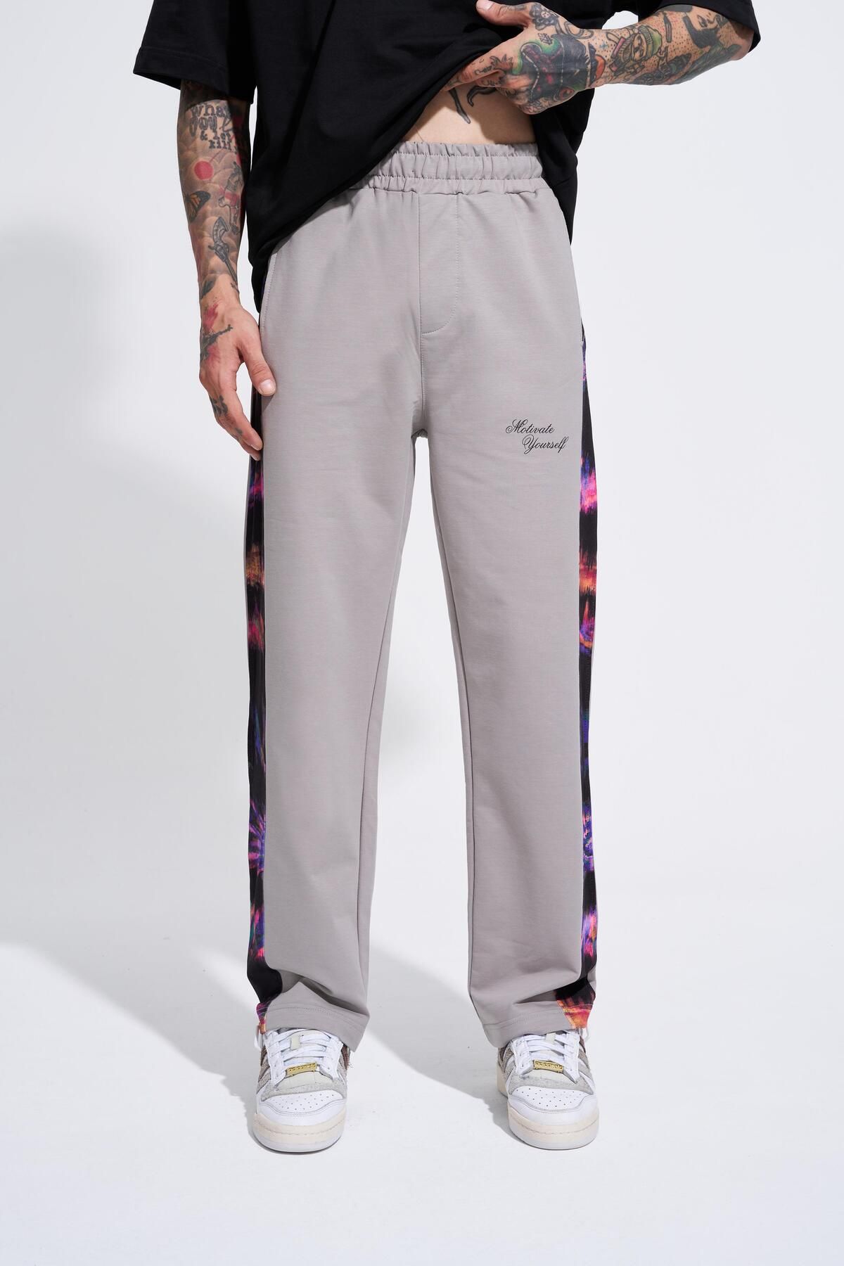 Machinist-Pantaloni de sport oversize, gri deschis, din bumbac organic, imprimați Motıvate Yourself 1