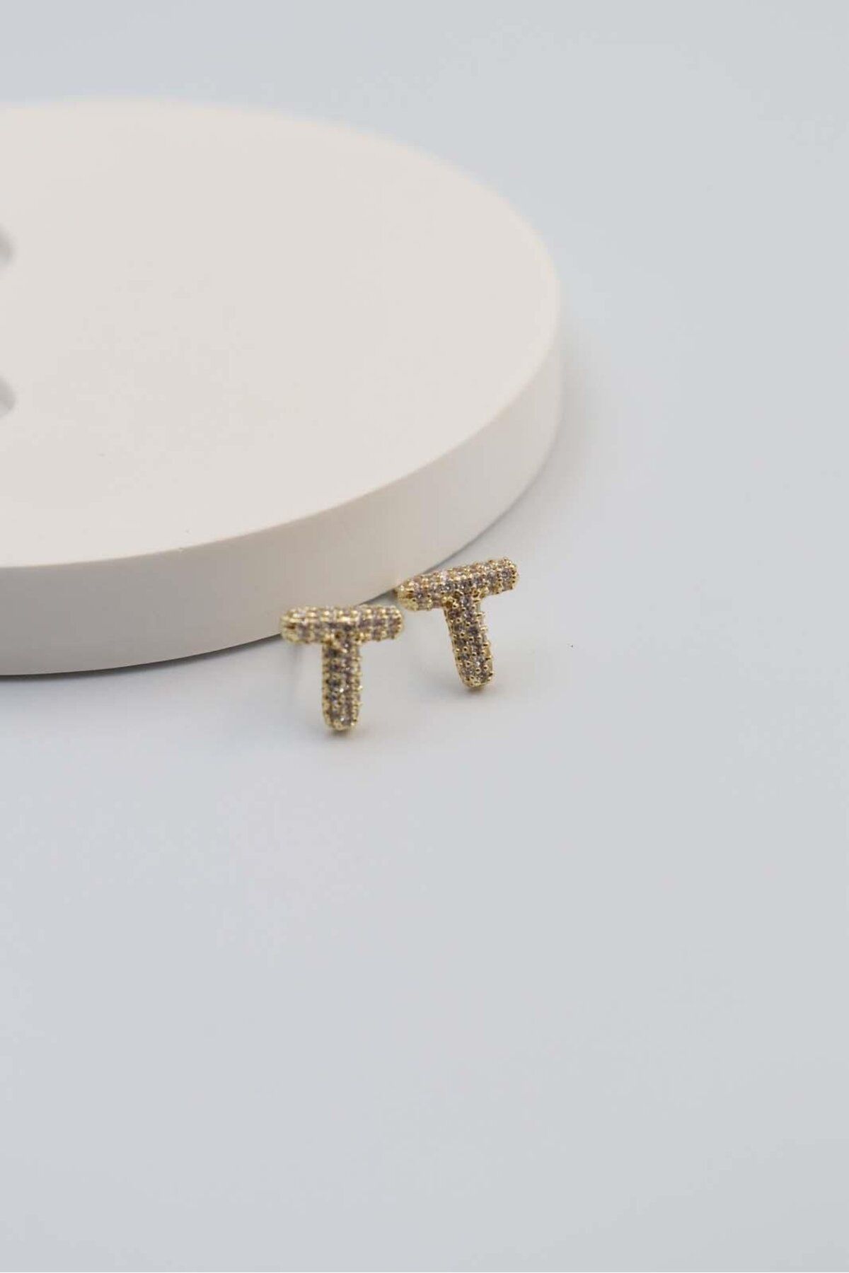 BY CANSU ACCESSORİES Gold Harf Küpe