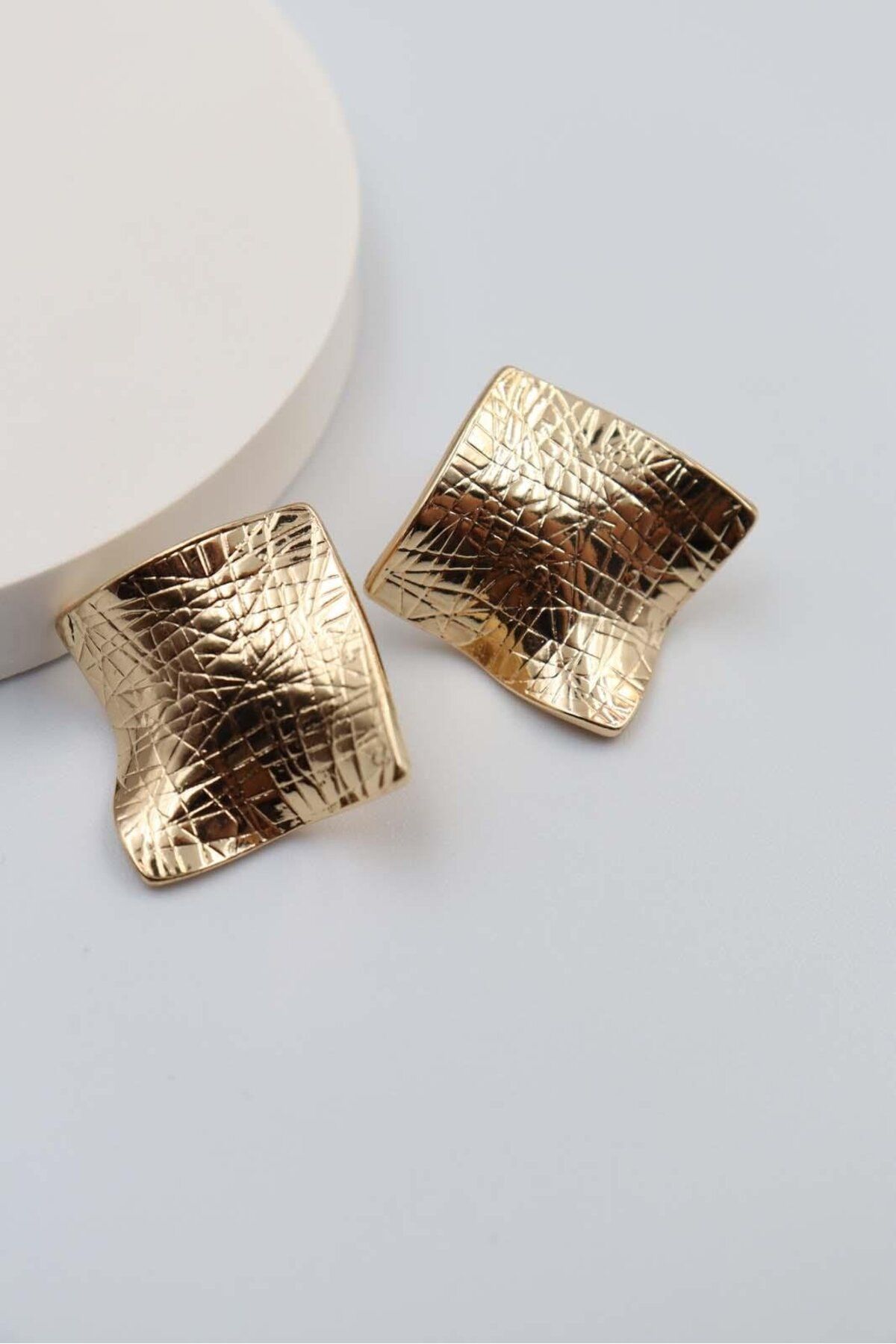 BY CANSU ACCESSORİES Rione Gold Küpe