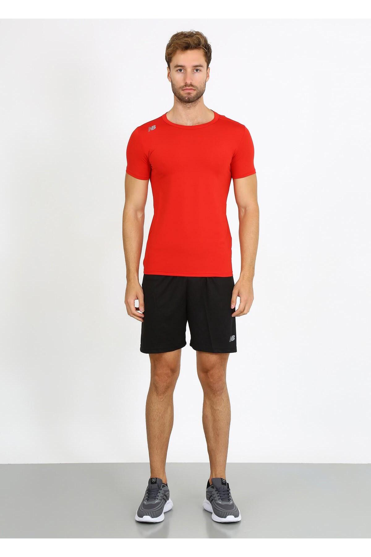 تی‌شرت آستین کوتاه مردانه Nbtm2109-chr نیو بالانس تی شرت ورزشی New Balance