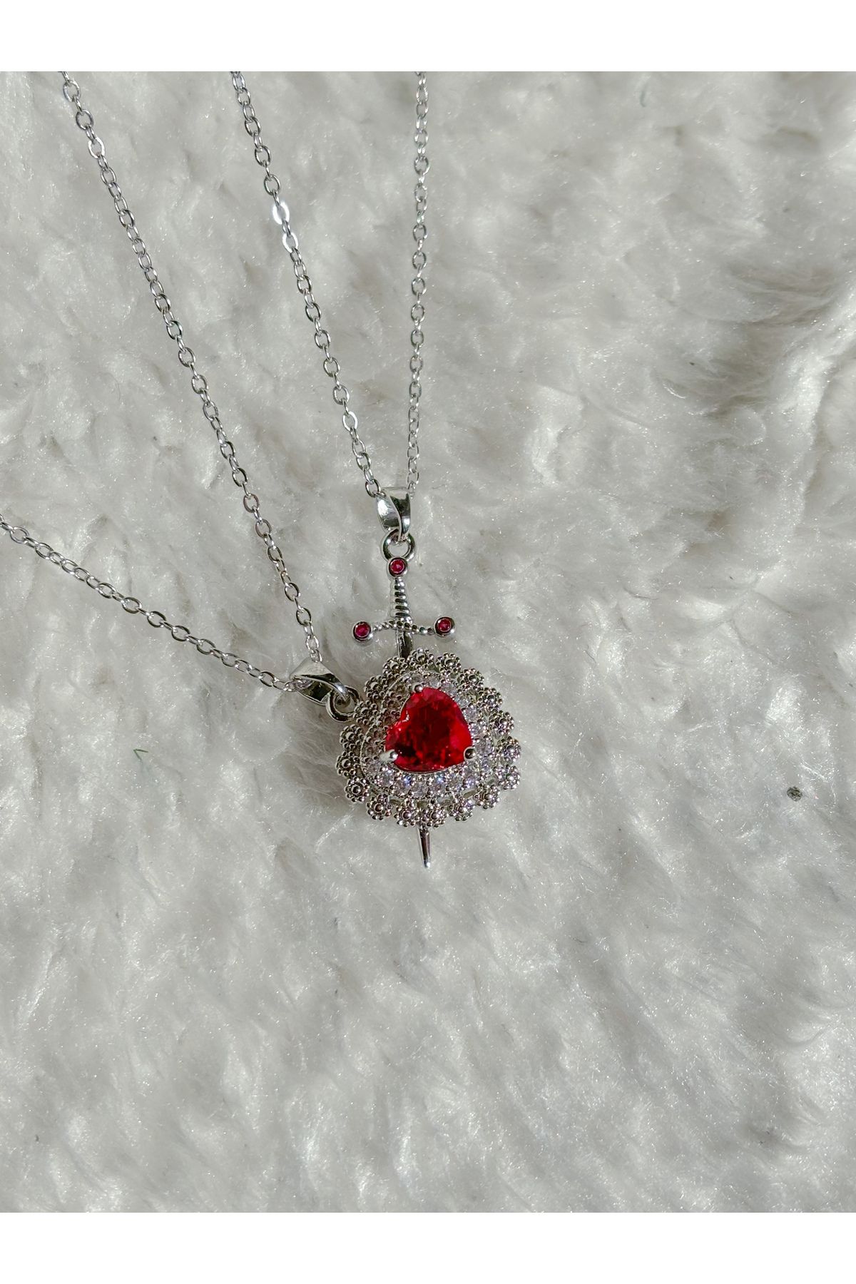 Reorah Collection Kalp Kılıç Çift Kolyesi