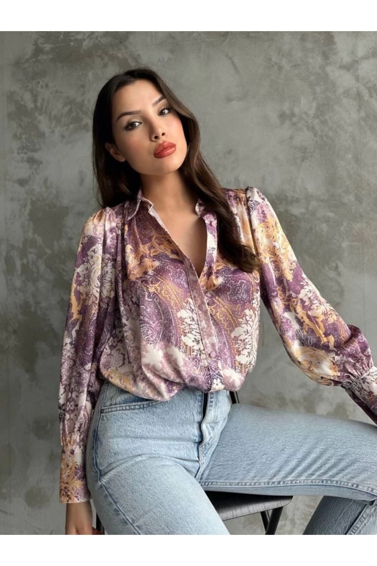 Butik Desenli Dökümlü Saten Gömlek