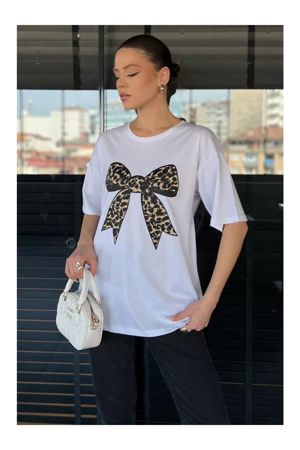Cebel Hira Moda kadın leopar kurdele baskılı oversize T-Shirt