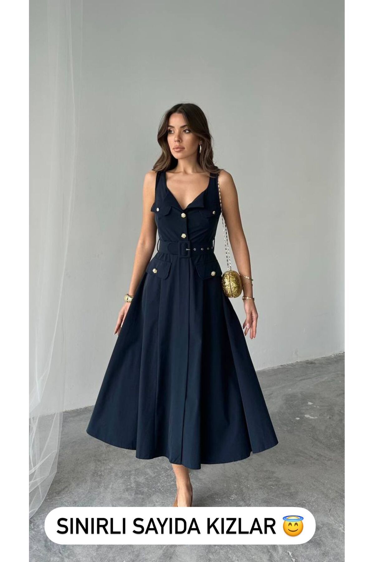 KEMERLİ DÜĞME DETAYLI ELBİSE