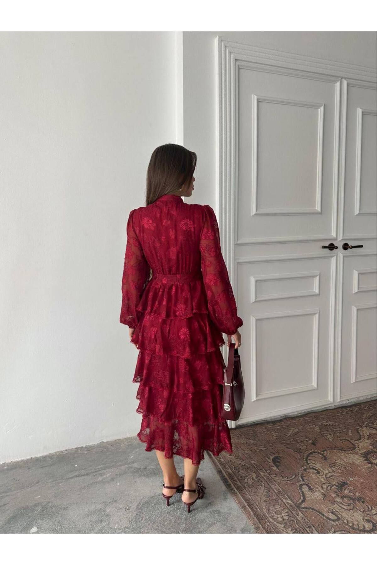 Butik Lacey Blossom Dress Elbise