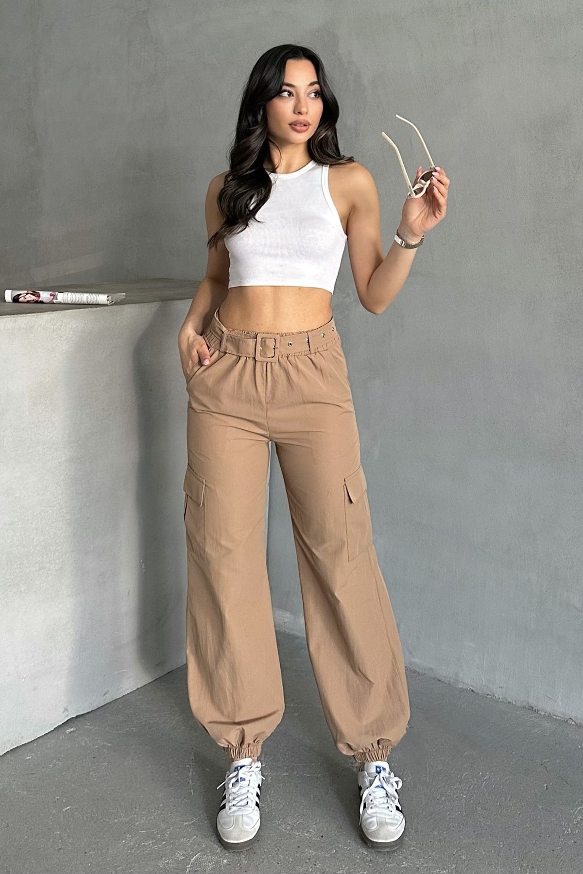 MD trend Kadın Kargo Cepli Kemerli Jogger Pantolon