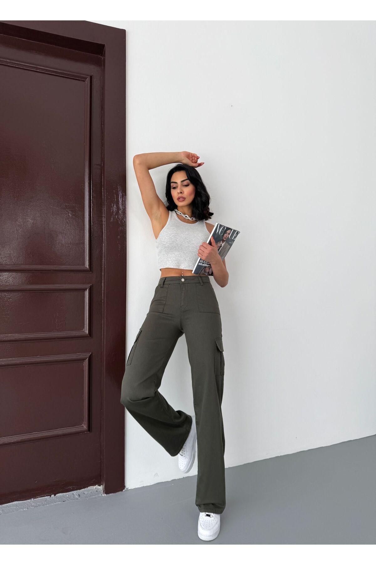 Wearflawless-Women's Cargo Pocket Gabardine Fabric High Waist Trousers 3