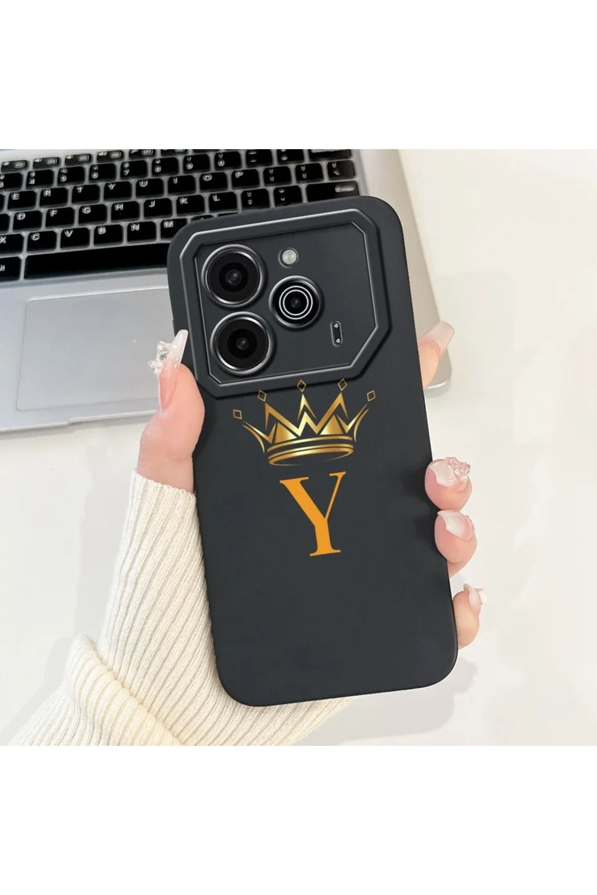 Rotaks Tecno Pova 6 Pro Uyumlu Harfli Taç Baskılı Kişiye Özel Silikon Telefon Kılıfı - Y
