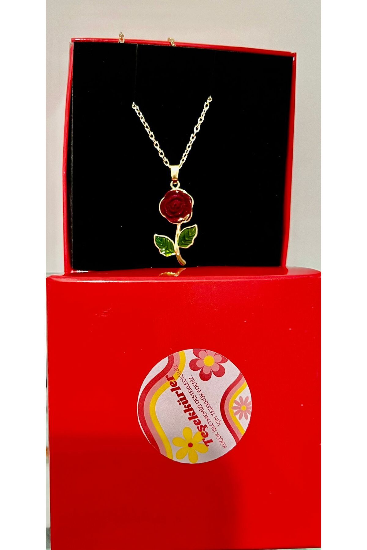REFLECTS STYLİSH BEAUTY GÜL MOTİFLİ GOLD KOLYE