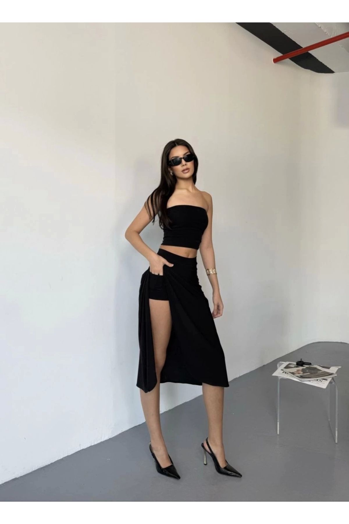 MODA Çepli Şortlu Yırtmaçlı Etek - Siyah