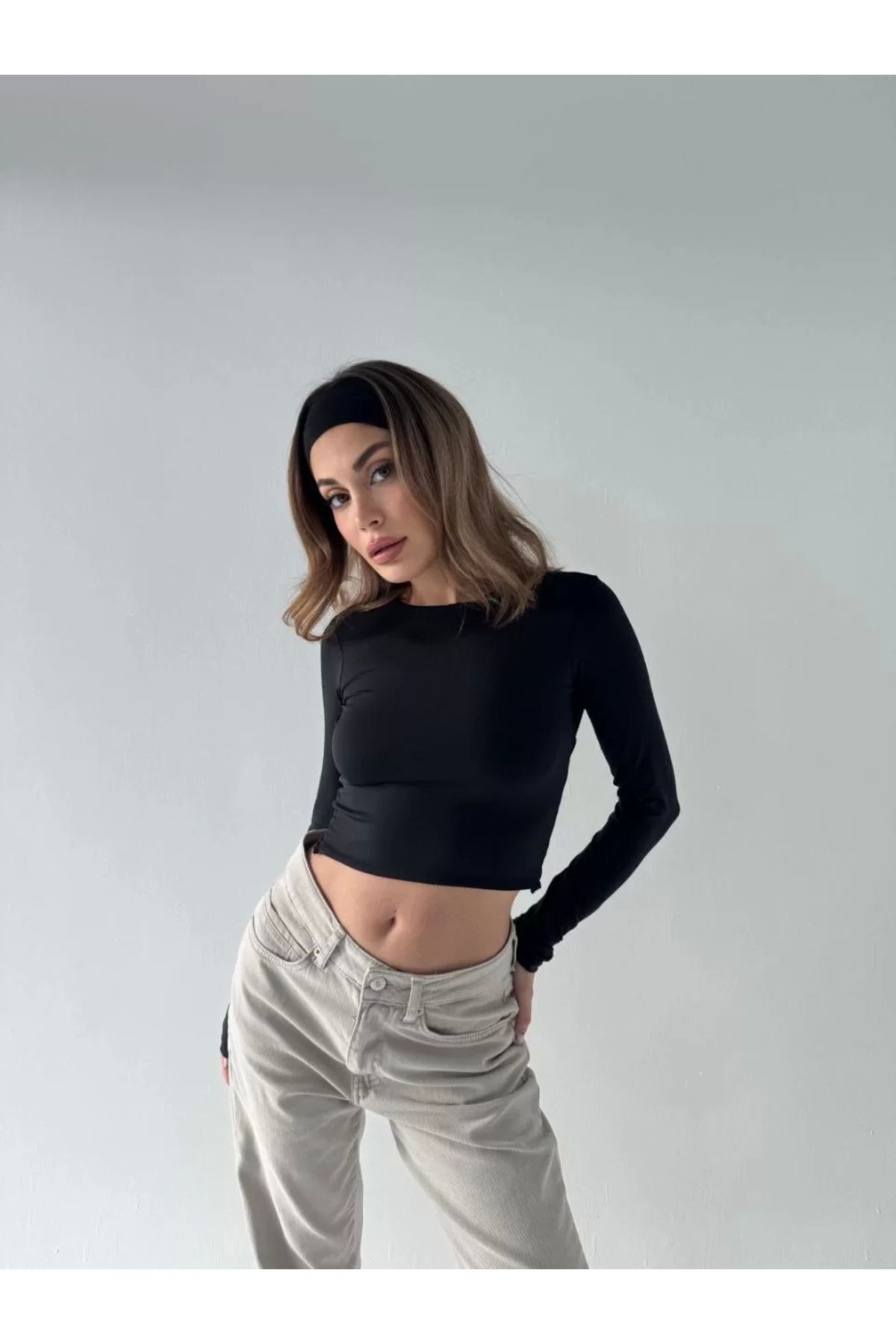 MODA Sırt Dekoltelı Uzun Kollu Crop - Siyah