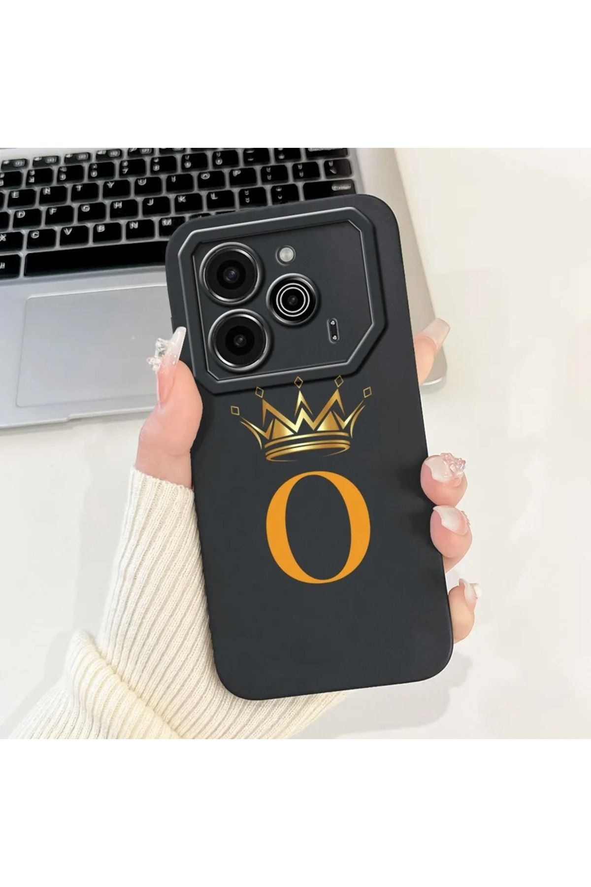 Rotaks Tecno Pova 6 Uyumlu Harfli Taç Baskılı Kişiye Özel Silikon Telefon Kılıfı - O