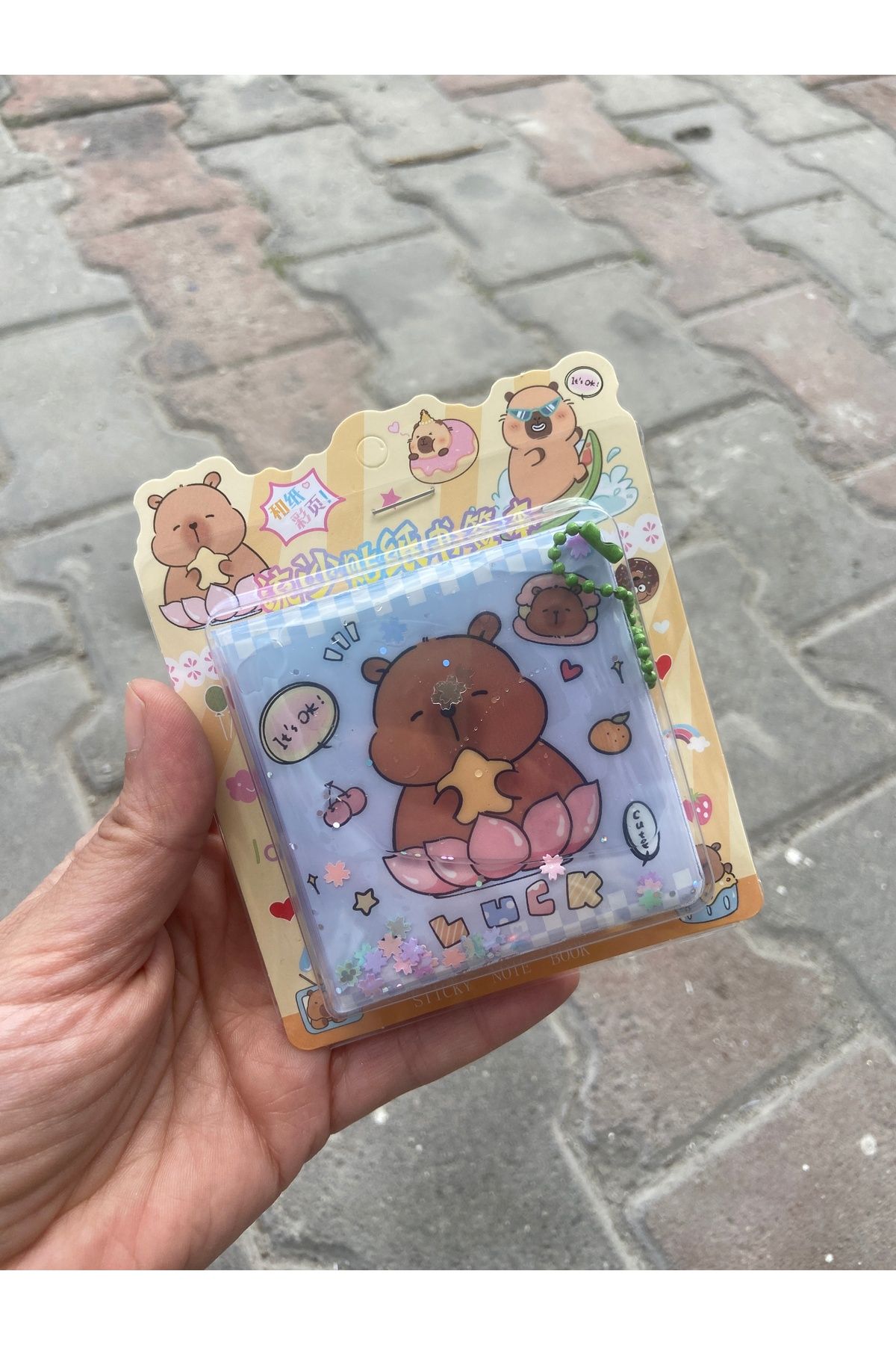 synshop Capybara Kapibara Simli Sulu Anahtarlıklı Stickerlı Not Defteri 7,5x7,5 cm
