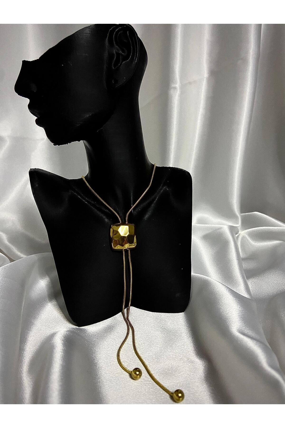 L'Atelier Aurelia ASANSÖRLÜ GÖRÜNÜM GOLD KOLYE