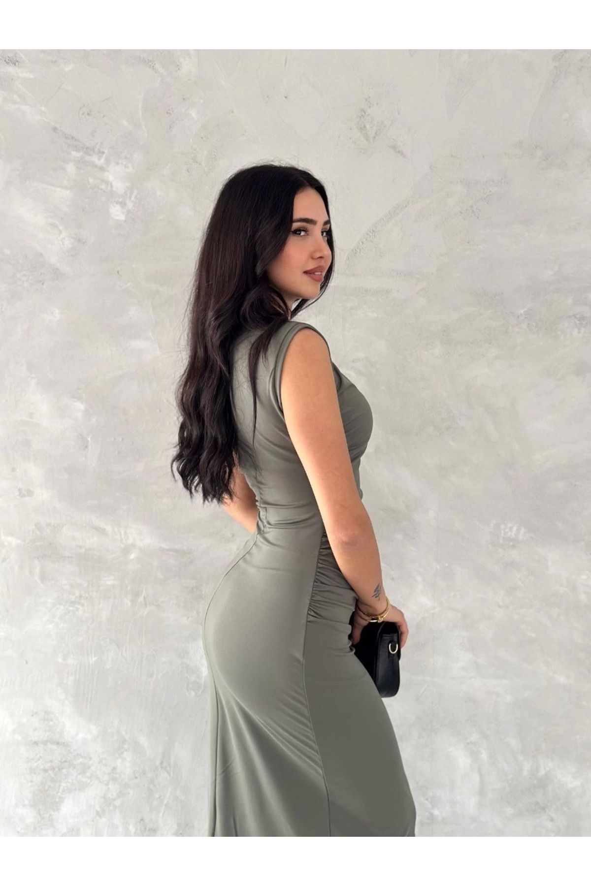MODA Kolsuz Yırtmaçlı Uzun maxı boy Elbise - Yeşil