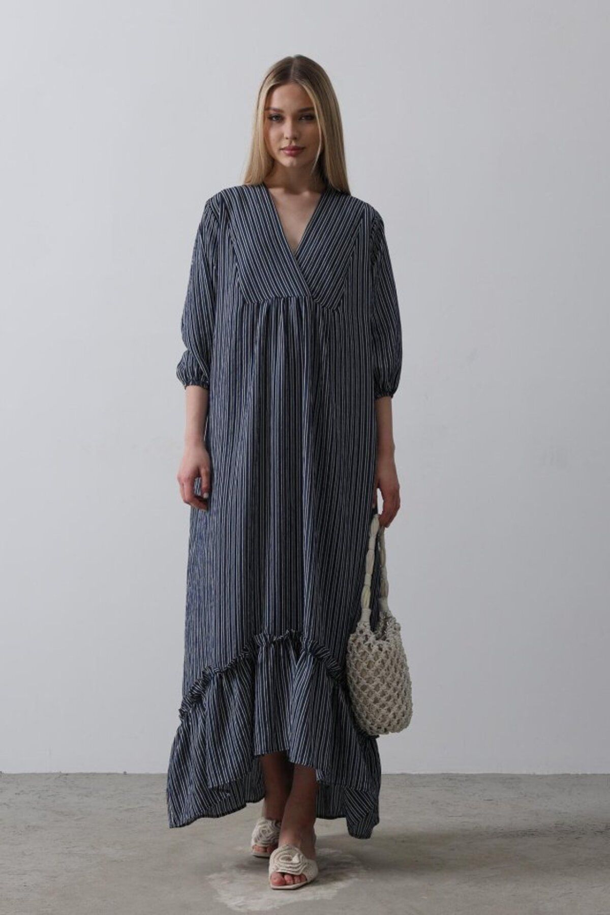 royq Çizgili Oversize V Yaka Elbise - Lacivert