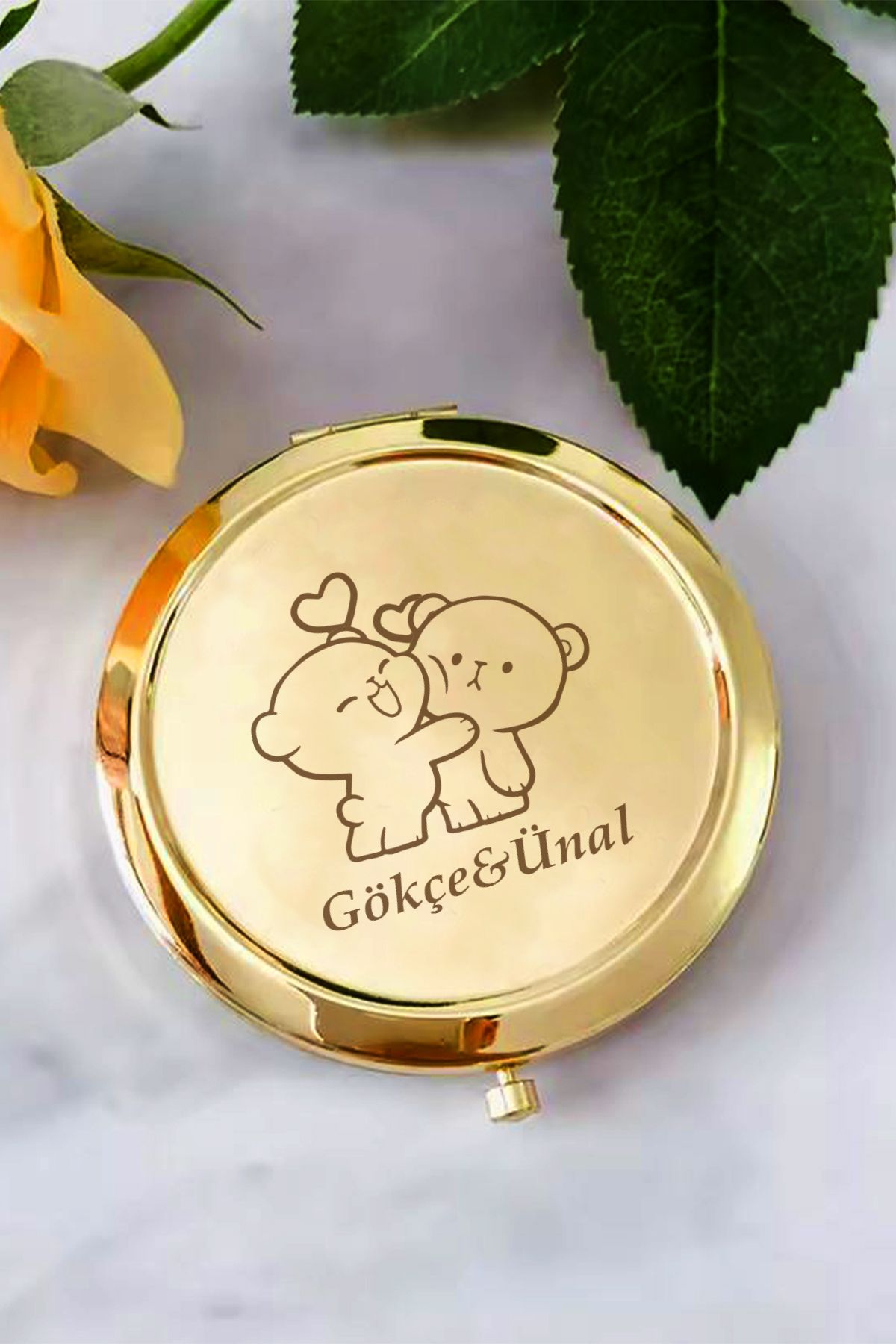 İŞTE BU Kişiye Özel İsimli Ayıcık Baskılı Daire Metal Ayna Çanta, Cep ve Makyaj Aynası