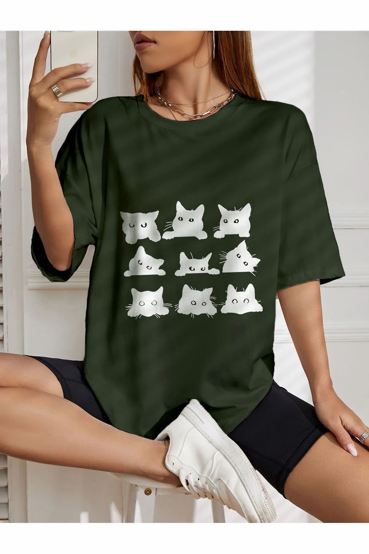 ship master oversize 9 kedi baskılı T-shirt