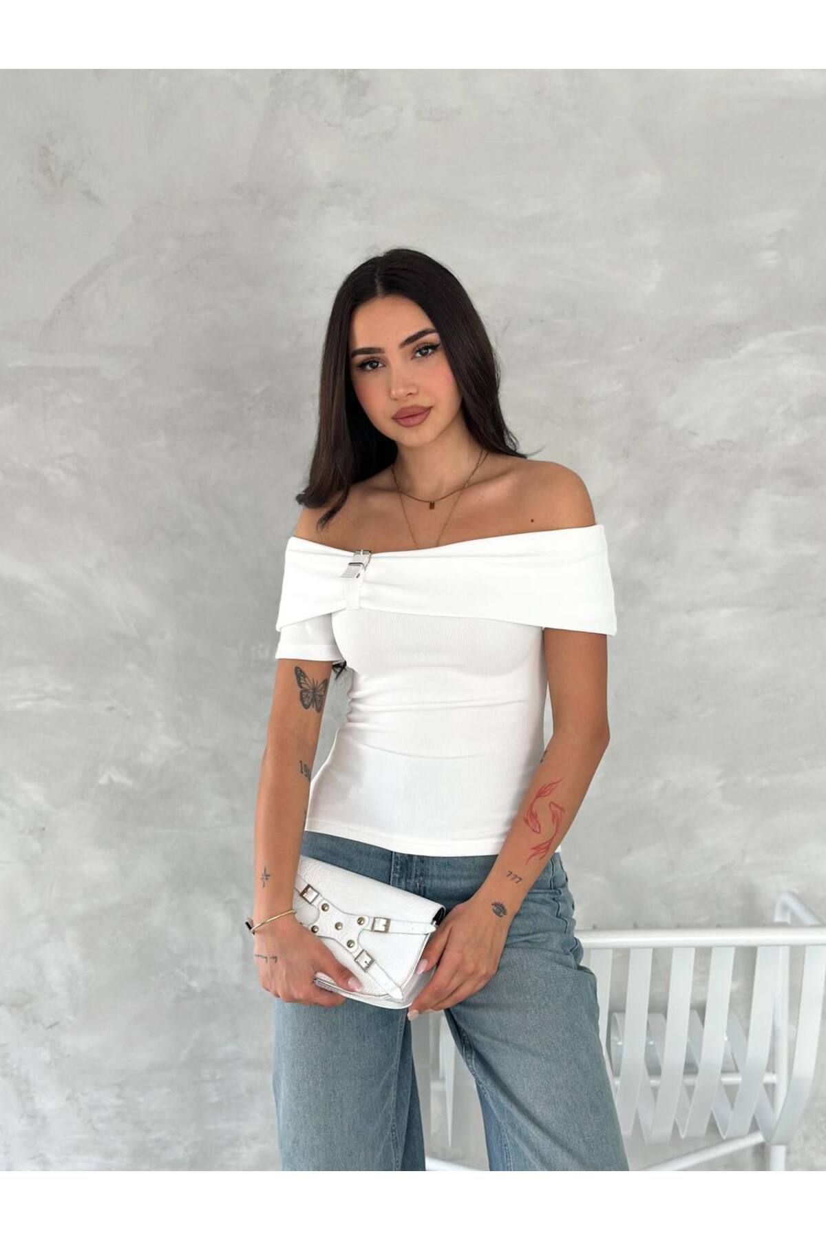 Castivo Fashion Tokalı Off-Shoulder Fit Bluz