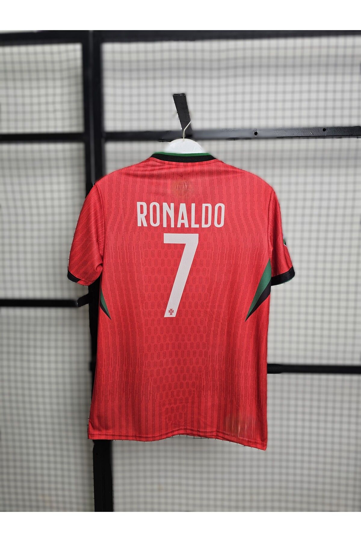 Lion Spor C'ristiano R'onaldo Euro 2024 Portekiz Milli Takım Kırmızı Renk Kısa Kollu Forması