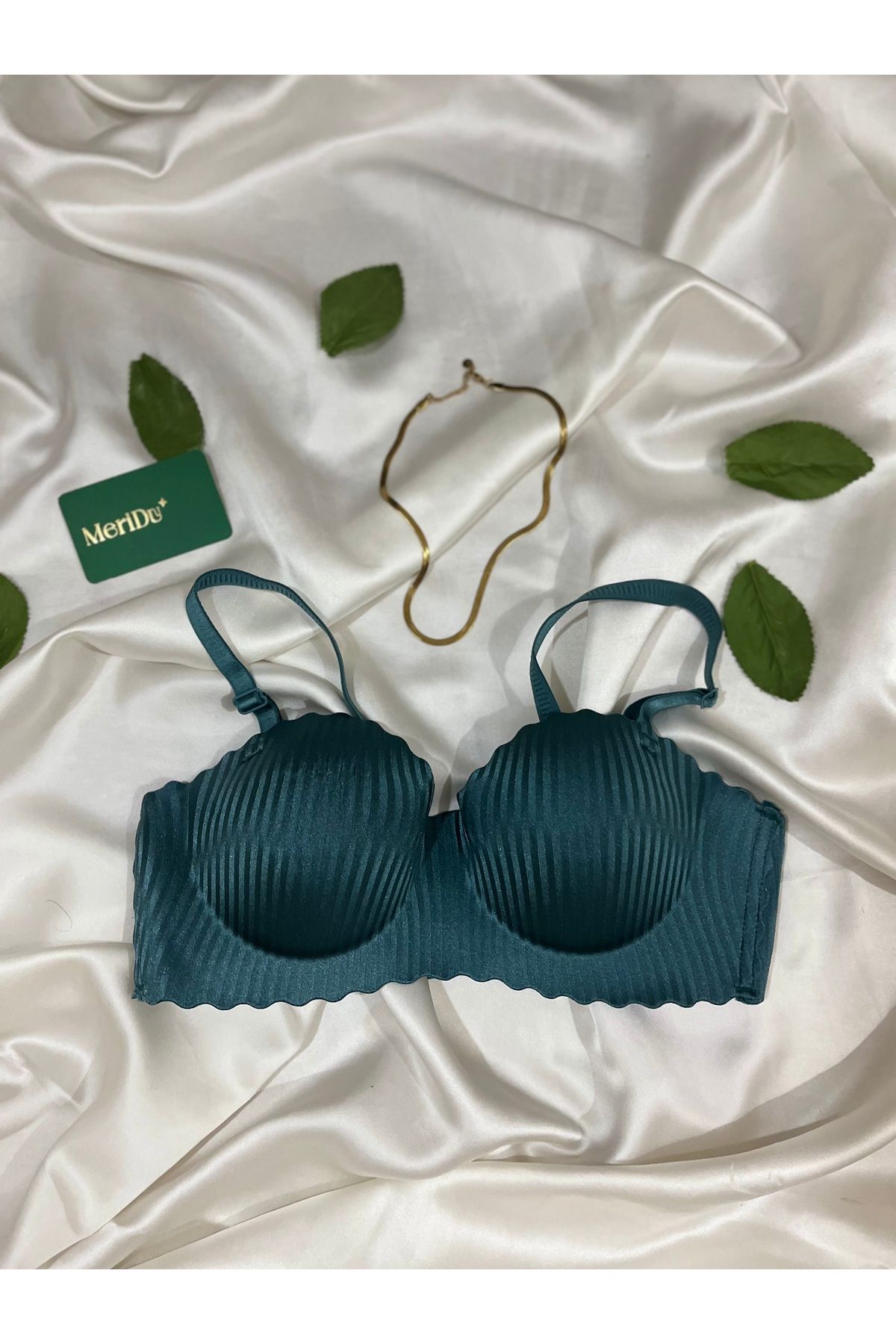 Butik LAZER KESİM BALENSİZ DESTEKLİ SÜTYEN