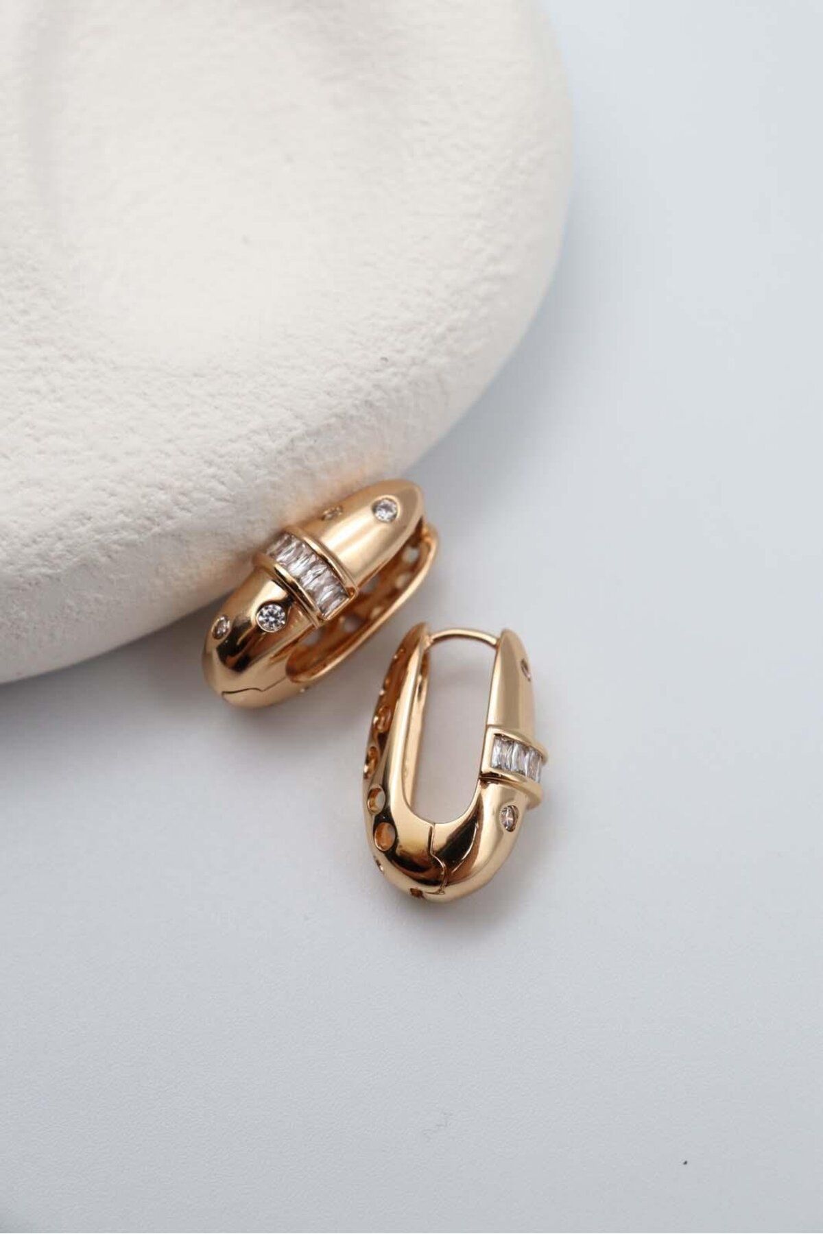 BY CANSU ACCESSORİES Marcellino Gold Küpe