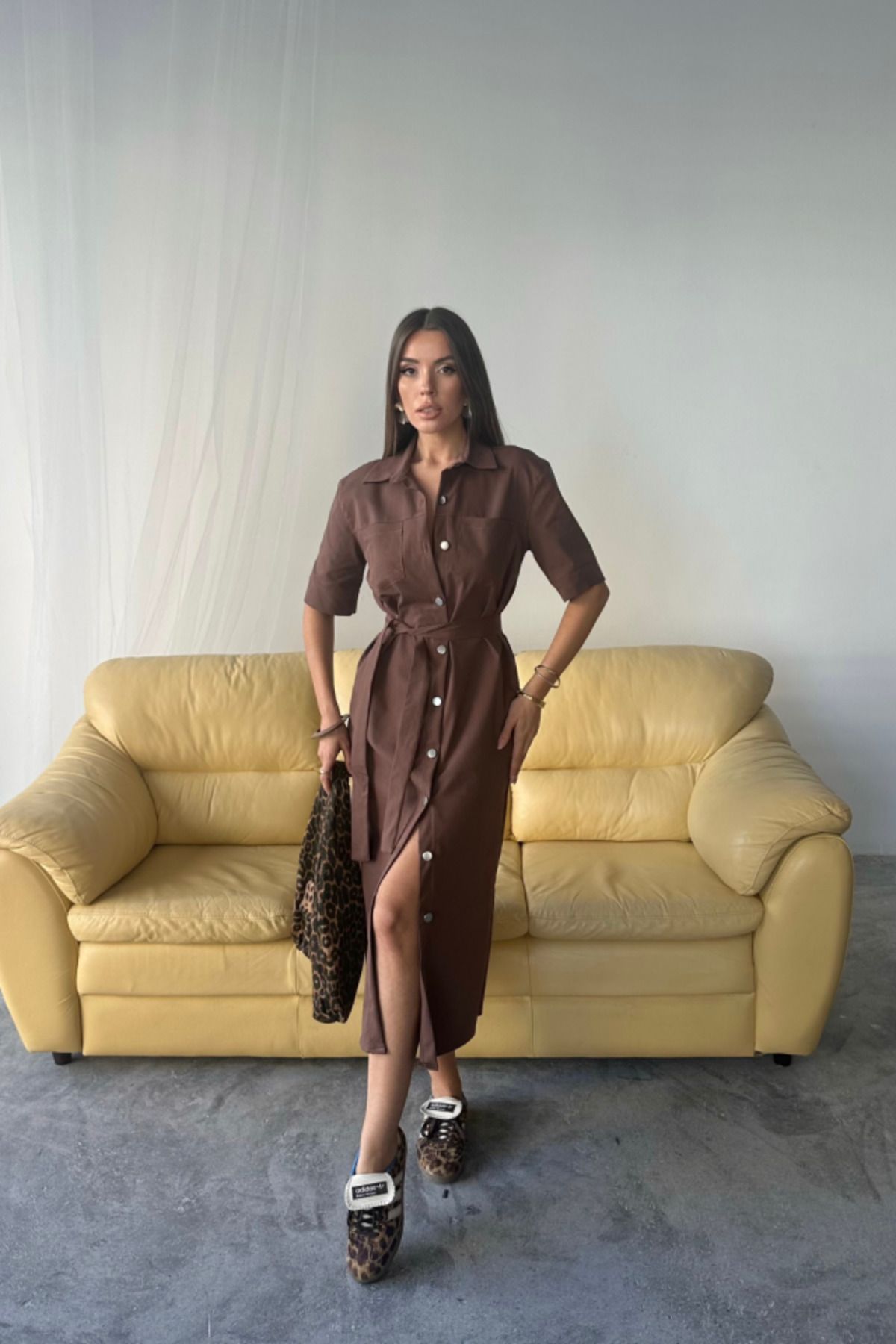 velmorafashion ÖNDEN DÜĞMELİ KISA KOL ELBİSE - Kahverengi