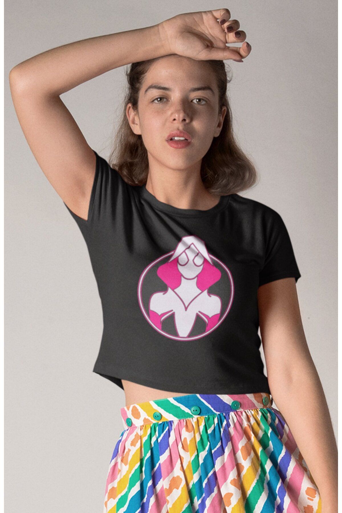 Fuddy Moda Pink Spider Gwen Baskılı Crop Top, Kadın Super Hero Spider Temalı Crop Bluz